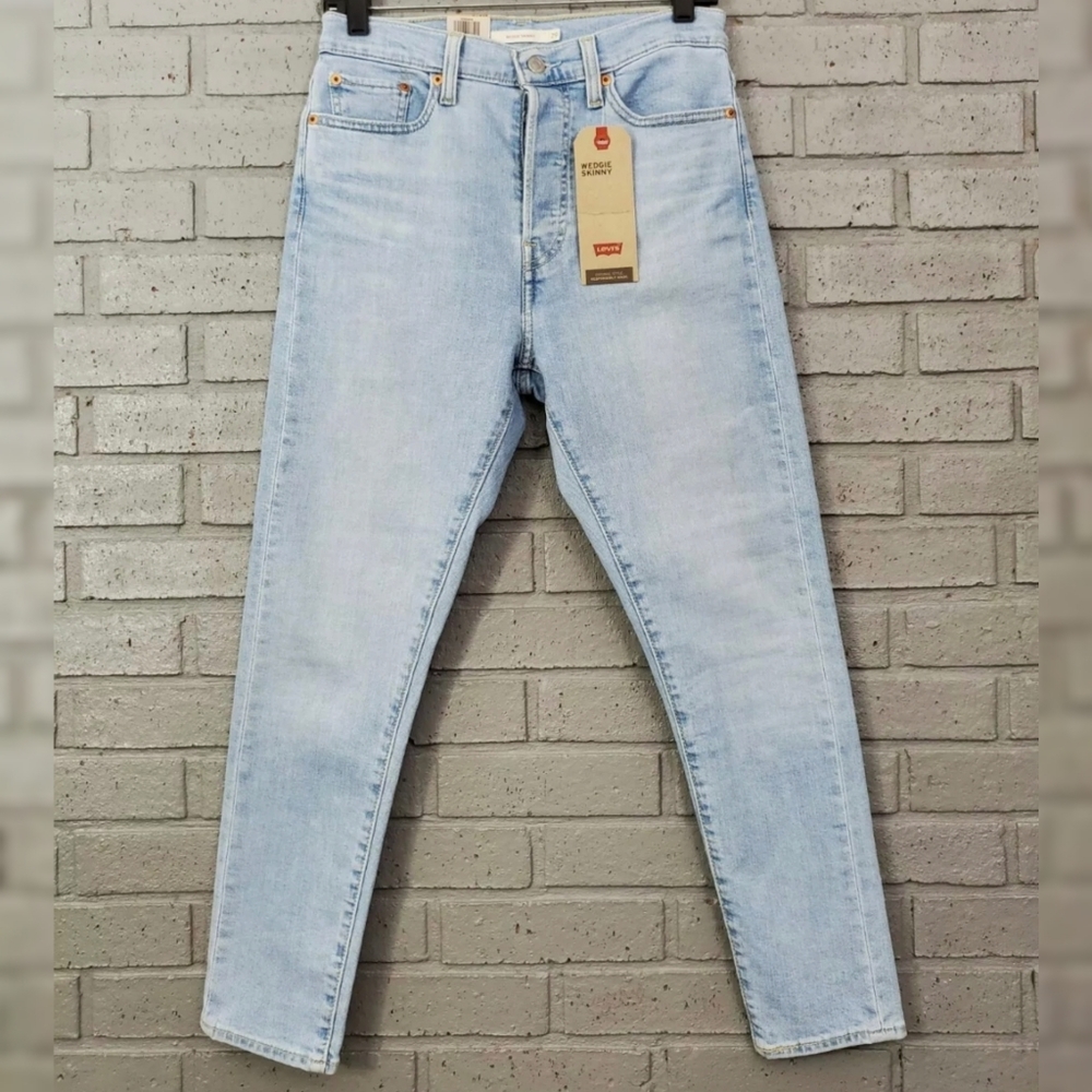 NWT Levi's Wedgie Skinny High Waist Jeans - Picture 2 of 3